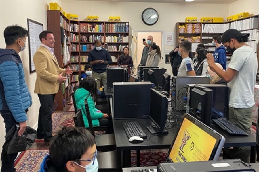 La Grande Distribution d’Ordinateurs : Réduire la fracture numérique